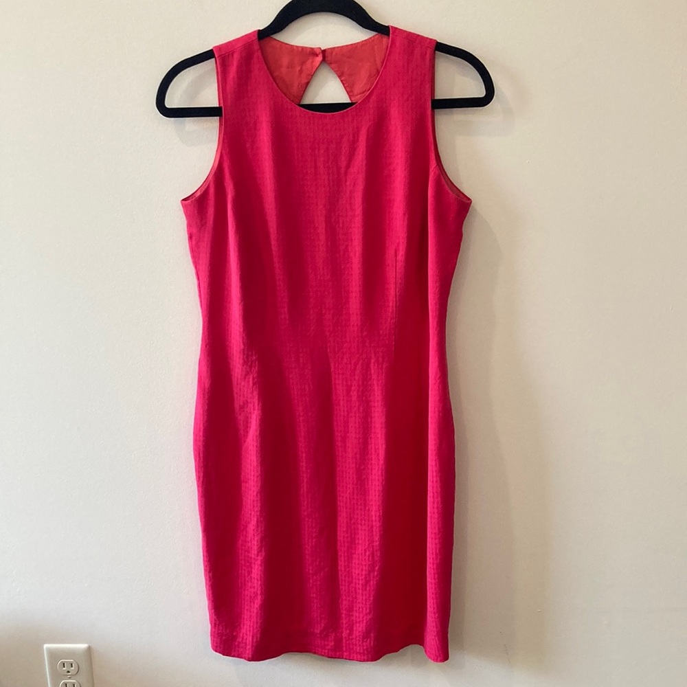 Vintage Maggie London 100% Silk Sleeveless Cocktail Dress Barbie Pink Lined